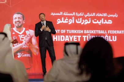 Hidayet Türkoğlu, FIBA 2027 Dünya Kupası geri sayım törenine katıldı
