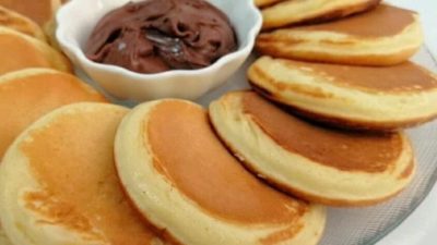 Pofuduk Kıvamda Tam Ölçülü Pancake Tarifi